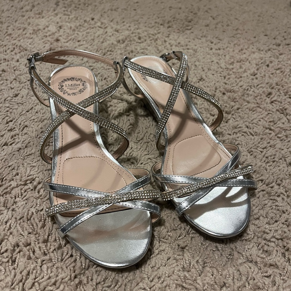Elegant Silver Strappy Sandals
